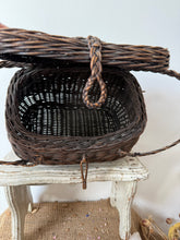Load image into Gallery viewer, French Vintage Wicker Panier