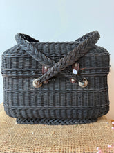 Load image into Gallery viewer, Great Size French Bressan Basket