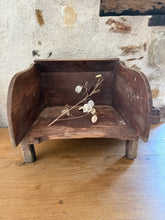 Load image into Gallery viewer, Vintage Fabulous French Washbox