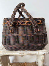 Load image into Gallery viewer, French Vintage Wicker Panier