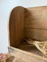 Load image into Gallery viewer, Super Bleached Wooden French Washbox