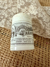 Load image into Gallery viewer, Vintage French La Reine Pot