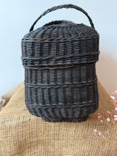 Load image into Gallery viewer, Great Size French Bressan Basket