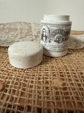 Load image into Gallery viewer, Vintage French La Reine Pot