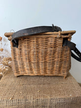Load image into Gallery viewer, French Vintage Wicker Fishing Creel