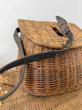 Load image into Gallery viewer, French Vintage Wicker Fishing Creel