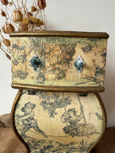 Load image into Gallery viewer, Vintage Toile de Jouy French Wooden Box
