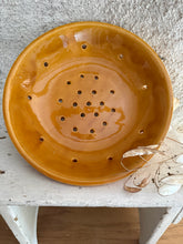 Load image into Gallery viewer, Beautiful Vintage Ochre Toned Berry Drainer
