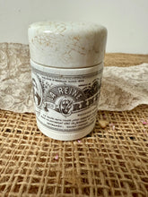 Load image into Gallery viewer, Vintage French La Reine Pot
