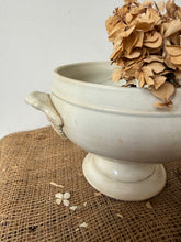 Load image into Gallery viewer, Simple Off White Choisy de Roi French Soupiere
