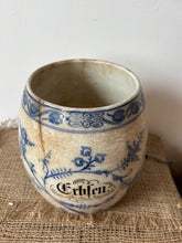 Load image into Gallery viewer, Vintage Villeroy &amp; Boch Onion Storage Pot
