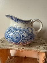 Load image into Gallery viewer, French Vintage Sarreguimes Jardiniere Jug
