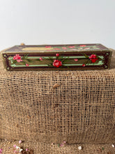Load image into Gallery viewer, Very Pretty Roger &amp; Gallet Vintage Soap Box
