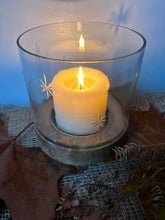 Load image into Gallery viewer, Pretty Star Etched Glass Candle Holder Large
