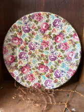 Load image into Gallery viewer, Floral Victorian Bread Plate
