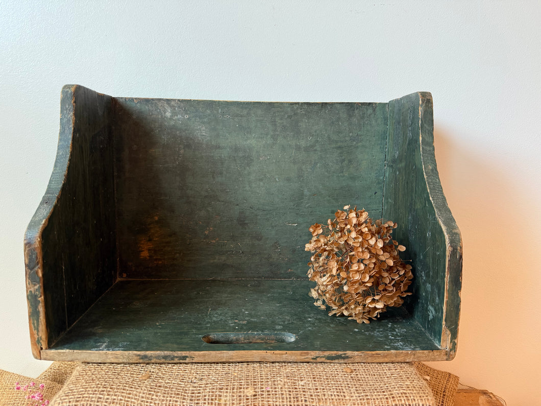 Fabulous Green Chippy French Washbox