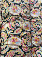 Load image into Gallery viewer, Fabulous Plump Paisley Eiderdown
