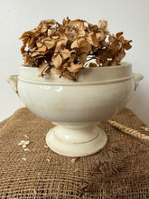 Load image into Gallery viewer, Simple Off White Choisy de Roi French Soupiere
