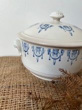 Load image into Gallery viewer, Gentle Blue St Uze Lidded Pot
