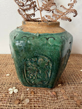 Load image into Gallery viewer, Stunning Green Chinese Ginger Jar
