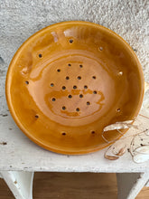 Load image into Gallery viewer, Beautiful Vintage Ochre Toned Berry Drainer
