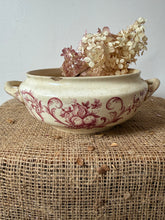 Load image into Gallery viewer, Very Pretty French Vintage Pink Soupiere
