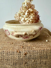Load image into Gallery viewer, Very Pretty French Vintage Pink Soupiere
