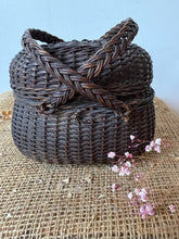 Load image into Gallery viewer, Cute Smaller Size Bressan Wicker Panier

