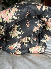 Load image into Gallery viewer, Lovely Vintage Black and Floral Eiderdown
