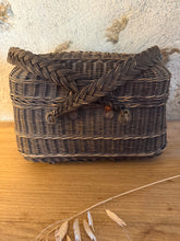 Load image into Gallery viewer, Beautiful French Bressan Basket
