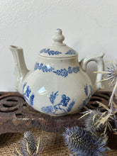 Load image into Gallery viewer, French St Uze Teapot
