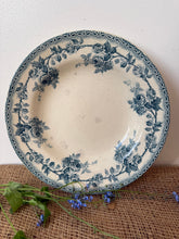 Load image into Gallery viewer, Lovely French Vintage Rose Patterned Dish
