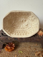 Load image into Gallery viewer, Antique Ironstone Chicken Mould
