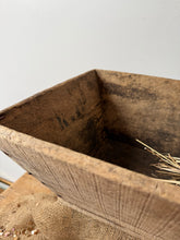 Load image into Gallery viewer, Gorgeous Large French Trug
