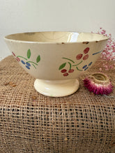 Load image into Gallery viewer, Simple French Cafe au Lait
