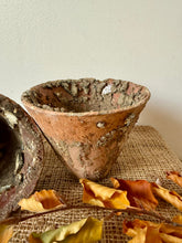 Load image into Gallery viewer, French Sap Resin Pots
