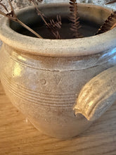 Load image into Gallery viewer, French Neutral Mottled Confit Pot
