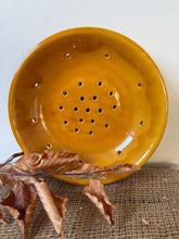 Load image into Gallery viewer, Beautiful Vintage Ochre Toned Berry Drainer

