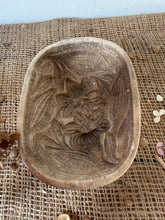 Load image into Gallery viewer, Lovely Victorian Buttery Mould
