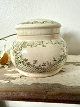 Load image into Gallery viewer, Iconic French Vintage Roger &amp; Gallet Savon Pot

