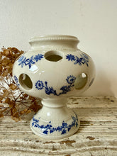 Load image into Gallery viewer, French Vintage St Uze Bulb Pot
