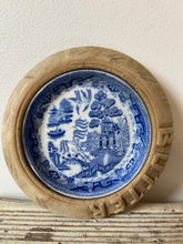 Load image into Gallery viewer, Vintage Willow Pattern Butter Dish
