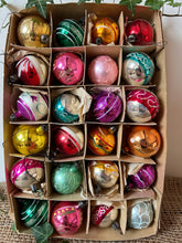 Load image into Gallery viewer, Fabulous Vintage Glass Baubles
