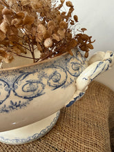 Load image into Gallery viewer, Pretty Blue Transferware Vintage Soupiere
