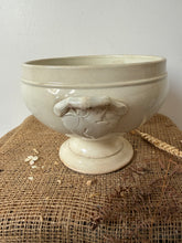 Load image into Gallery viewer, Simple Off White Choisy de Roi French Soupiere
