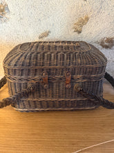 Load image into Gallery viewer, Beautiful French Bressan Basket
