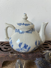 Load image into Gallery viewer, French St Uze Teapot
