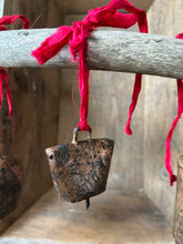 Load image into Gallery viewer, Gorgeous Rustic Sleigh Bell
