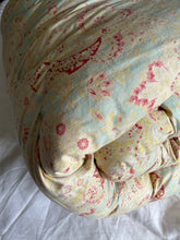 Load image into Gallery viewer, Super Gentle Duck Egg Blue Vintage Paisley Eiderdown

