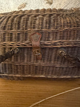Load image into Gallery viewer, Beautiful French Bressan Basket
